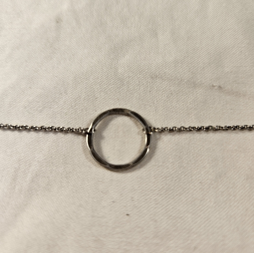 Simple Silver Toned Circle Necklace Minimalist 16 Inches